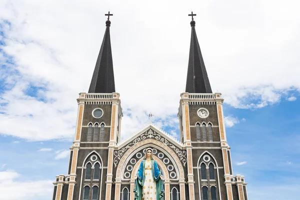 Блаженна Діва Марія Мати Ісуса Синьому Небі Перед Римо Католицькою — стокове фото