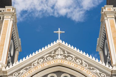 Roma Katolik Piskoposluğu Tavanı, Chanthaburi, Tayland 'da halka açık bir yer..