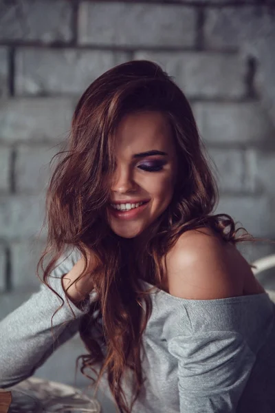 Portrait of a sexy woman with makeup and beautiful hair. — Stock Photo, Image