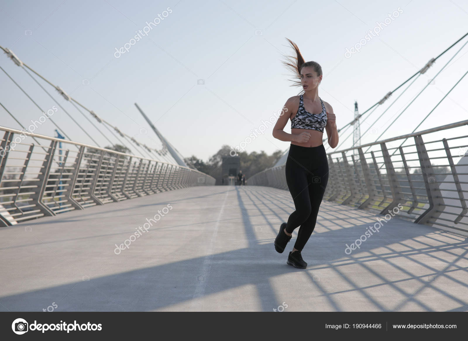 Бегу по мостам