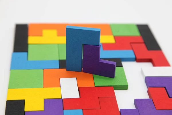 Διαφορετικά Χρωματιστά Σχήματα Ξύλινα Μπλοκ Γεωμετρικά Σχήματα Διάφορα Χρώματα Έννοια — Φωτογραφία Αρχείου