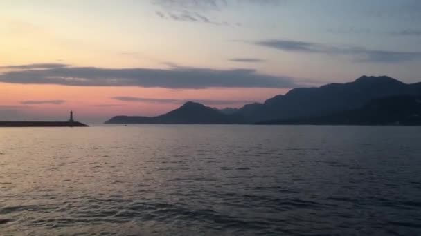 Uma Filmagem Paisagem Marinha Céu Vermelho Pôr Sol Feita Montenegro — Vídeo de Stock
