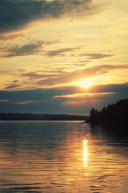 Kenozero göl güzel gün batımı huzurlu akşam