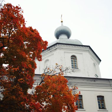 Kilisenin Vallam üzerinde 