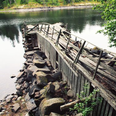 Terk edilmiş bir iskele Valaam Island, Karelya Rusya