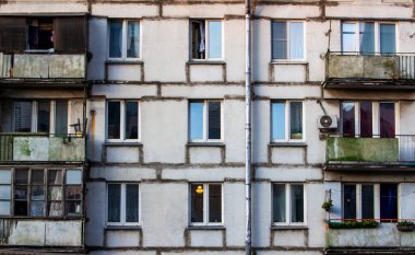 Yaşlı Khrushchevs Moskova. Rusya 'nın merkezinde tarihi evler.