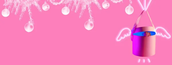분홍색 배경에 선물에 네온 빛에 올해의 장식 쥐 기호 — 스톡 사진