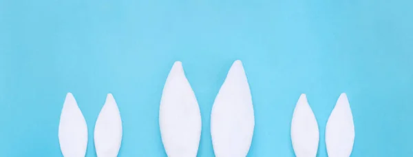 Великдень Кроликові Вуха Білі Яйця Синьому Фоні Банер — стокове фото