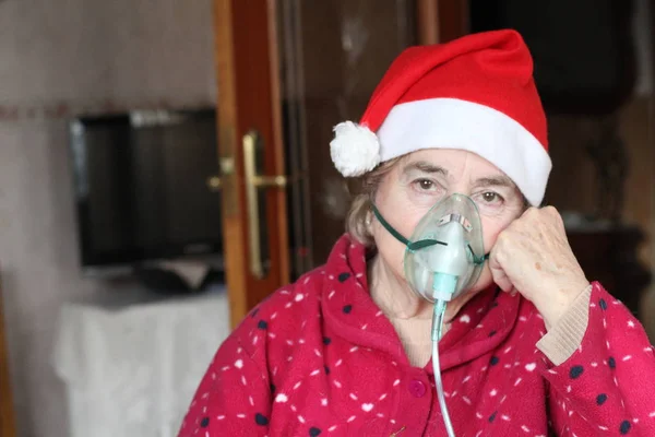 Stará Žena Dýchacími Potížemi Doma — Stock fotografie