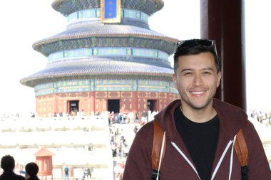 Pekin, Çin 'de dolaşan bir adam.