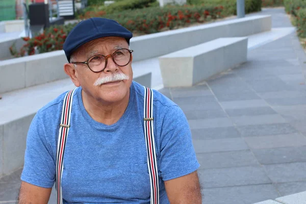 Outdoor Portret Van Stijlvolle Senior Man — Stockfoto