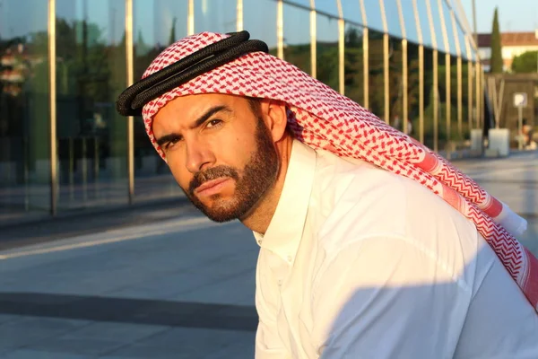 Portrait Gros Plan Beau Jeune Homme Arabe Dans Rue — Photo