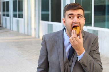 İstismara uğrayan işadamının mecazi imajı