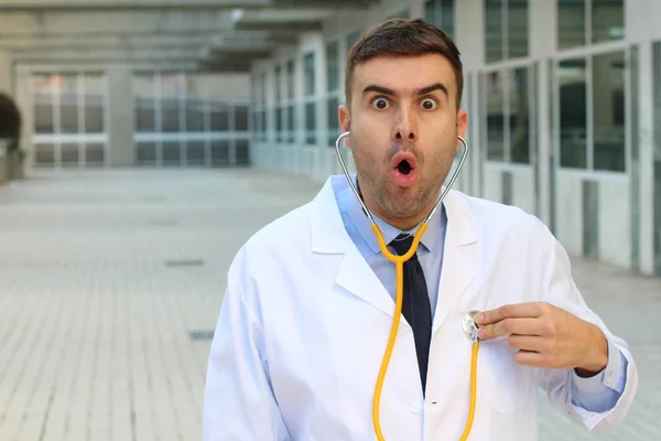 Close Retrato Bonito Jovem Médico Casaco Com Estetoscópio — Fotografia de Stock