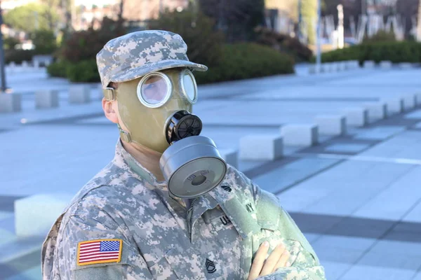 Στρατιώτης Τρομακτική Μάσκα Αερίου — Φωτογραφία Αρχείου