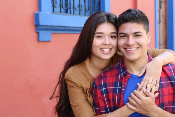 Retrato Bella Pareja Joven Calle Vieja Ciudad —  Fotos de Stock