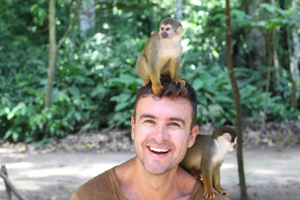 Handsome Man Having Fun Titi Monkey Group — 스톡 사진
