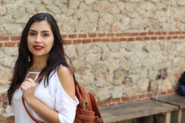 Kopya alanı olan güzel etnik kadın