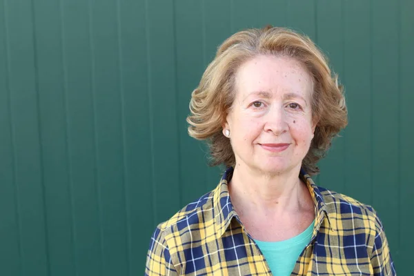 50 jahre alte frau aus einem mann mitte der 60er jahre