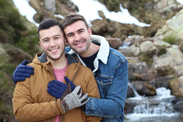 Pareja Homosexual Aire Libre Con Espacio Para Copiar — Foto de Stock