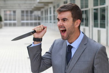 Psikopat davranışları olan bir iş adamı.