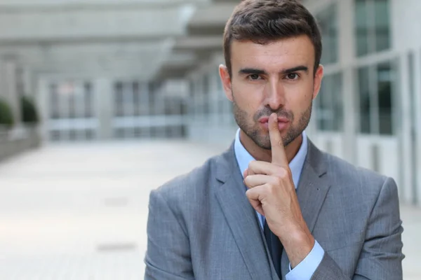 Man Som Använder Fingerskylt För Att Begära Att Någon Ska — Stockfoto