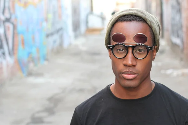 Nahaufnahme Porträt Eines Hübschen Jungen Afrikanisch Amerikanischen Mannes Schwarzen Shirt — Stockfoto