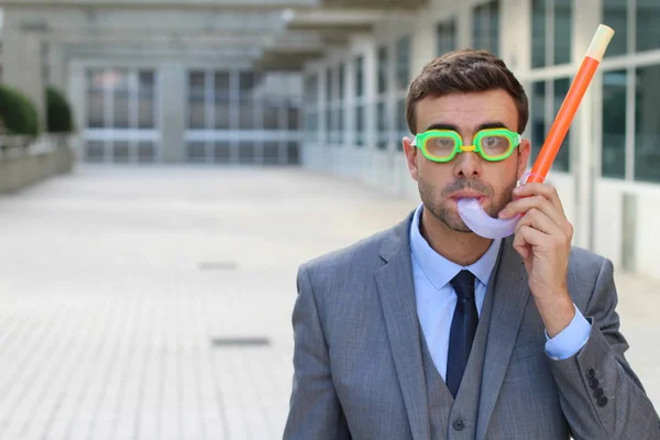 Close Retrato Belo Jovem Empresário Com Snorkel Óculos Rua — Fotografia de Stock