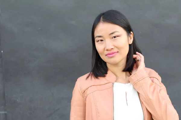 Elegante Donna Affari Asiatica Vicino Con Spazio Copia — Foto Stock