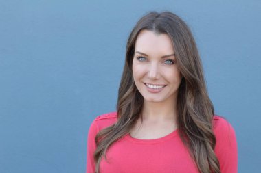 Muhteşem kadın, fotokopi aletiyle yakınlaş.