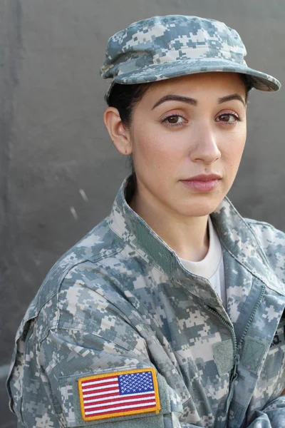 Porträtt Vackra Unga Flicka Bär Grön Militär Stil Jacka Och — Stockfoto
