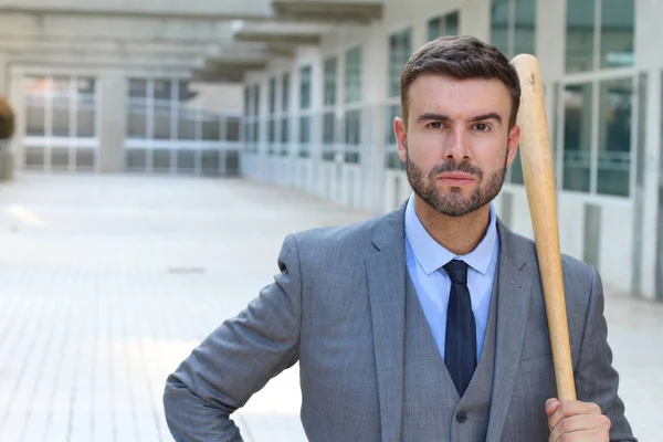 Close Retrato Belo Jovem Empresário Com Bastão Beisebol Rua — Fotografia de Stock