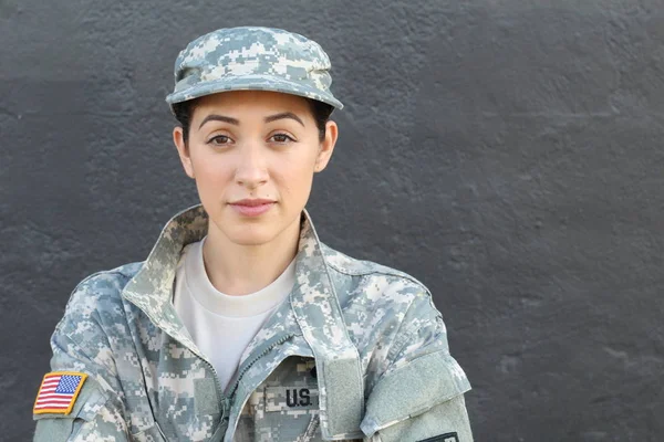 Retrato Menina Bonita Vestindo Jaqueta Estilo Militar Verde Chapéu Fundo — Fotografia de Stock