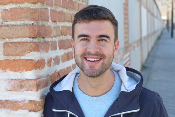 Close Portrait Handsome Young Man Casual Clothes Leaning Brick Wall — ストック写真