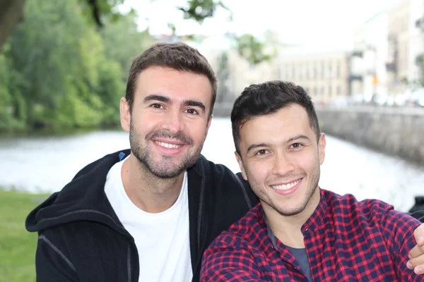 Close Portret Van Gay Paar Park — Stockfoto