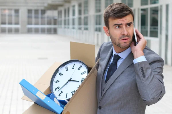 Deprimido Hombre Negocios Llevando Sus Pertenencias — Foto de Stock