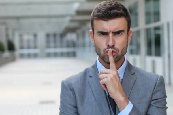 Man Som Använder Fingerskylt För Att Begära Att Någon Ska — Stockfoto