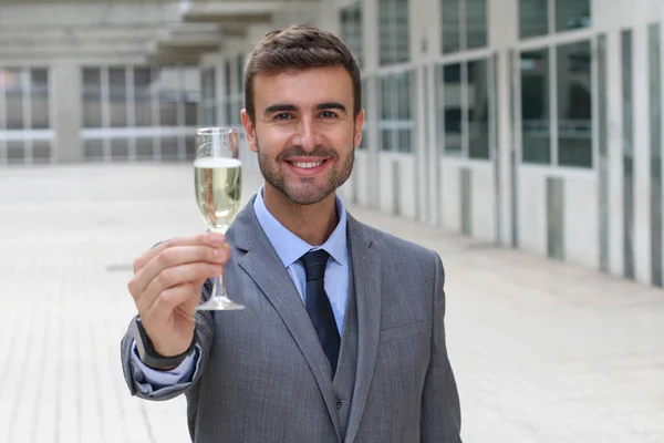 Podnikatel Jásá Sklenkou Šampaňského — Stock fotografie