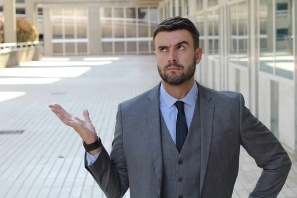 Close Retrato Belo Jovem Empresário Terno Cinza Rua — Fotografia de Stock