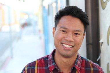 yakışıklı bir genç Asyalı adam portresi