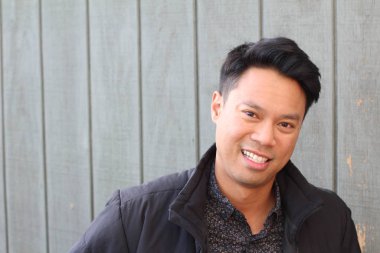 yakışıklı bir genç Asyalı adam portresi