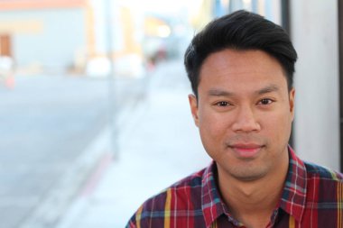 yakışıklı bir genç Asyalı adam portresi