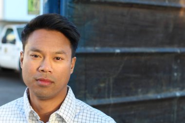 yakışıklı bir genç Asyalı adam portresi