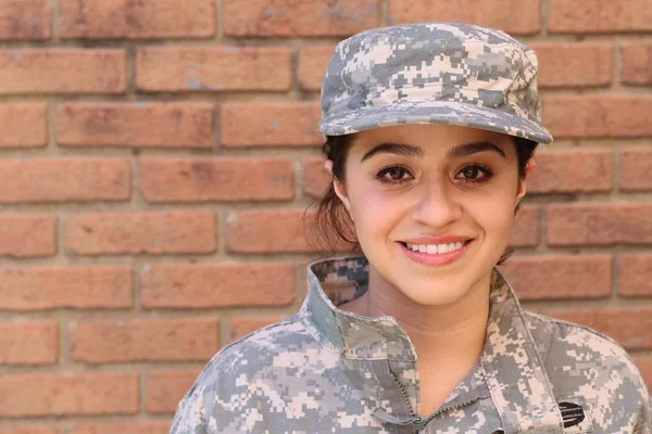 Портрет Красивої Молодої Жінки Військовій Формі — стокове фото