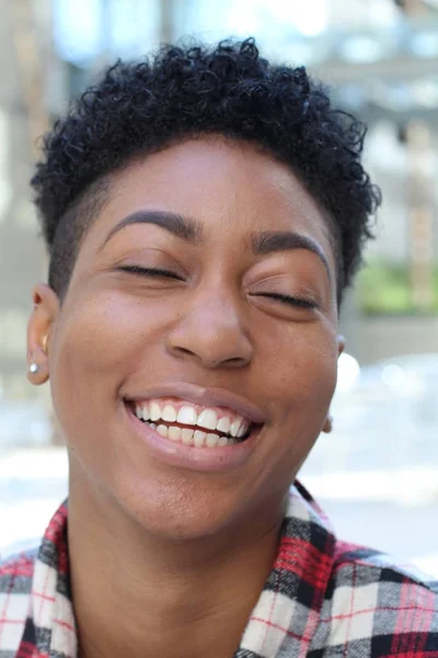 Nahaufnahme Einer Afroamerikanischen Studentin Auf Dem Campus — Stockfoto