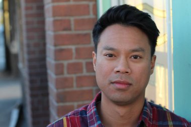 yakışıklı bir genç Asyalı adam portresi