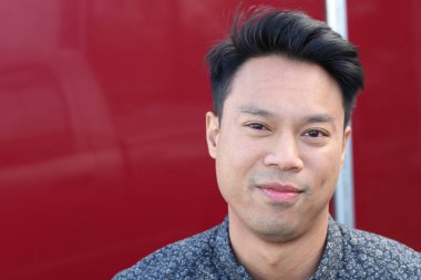 yakışıklı bir genç Asyalı adam portresi