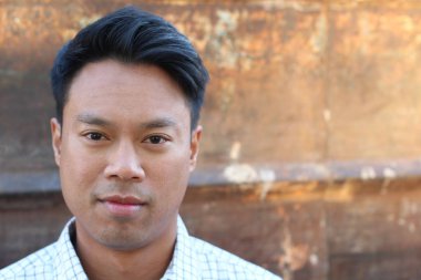 yakışıklı bir genç Asyalı adam portresi