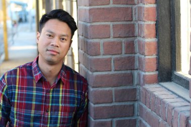 yakışıklı bir genç Asyalı adam portresi