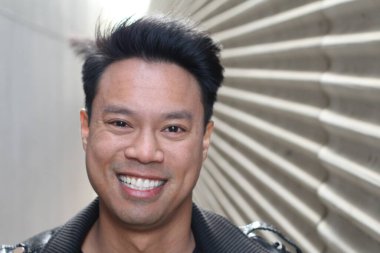 yakışıklı bir genç Asyalı adam portresi